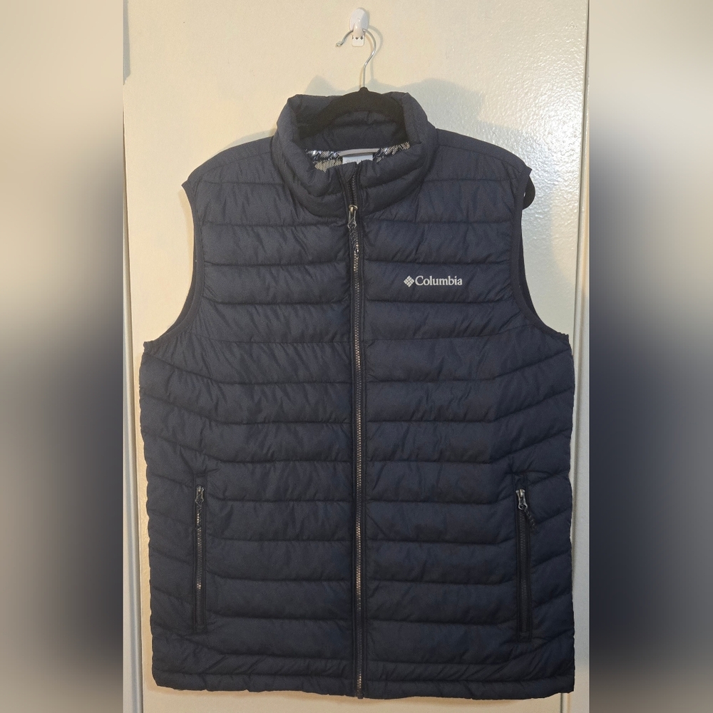 Columbia Men's Navy Quilted Vest